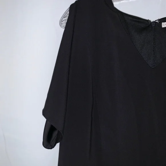 Cato Short Sleeve Black Dress - Picture 5 of 9